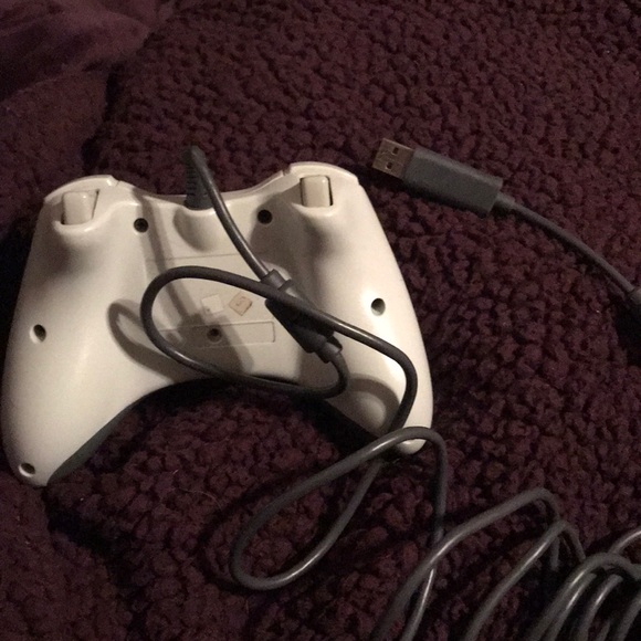 X-box white controller - Picture 3 of 3